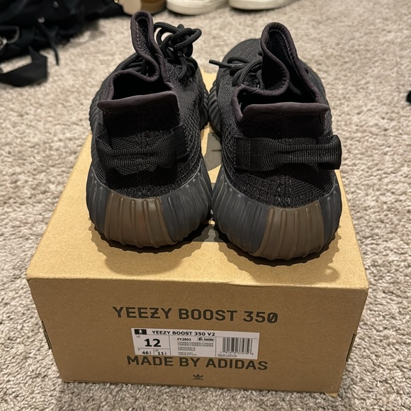 Yeezy Boost 350 V2 Cinder Colorway - Picture 3 of 5